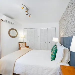 Accueil Chez Francois Bed & Breakfast