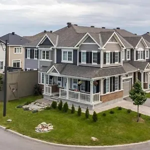 Beautiful Unit In Nepean , Ottawa Canada
